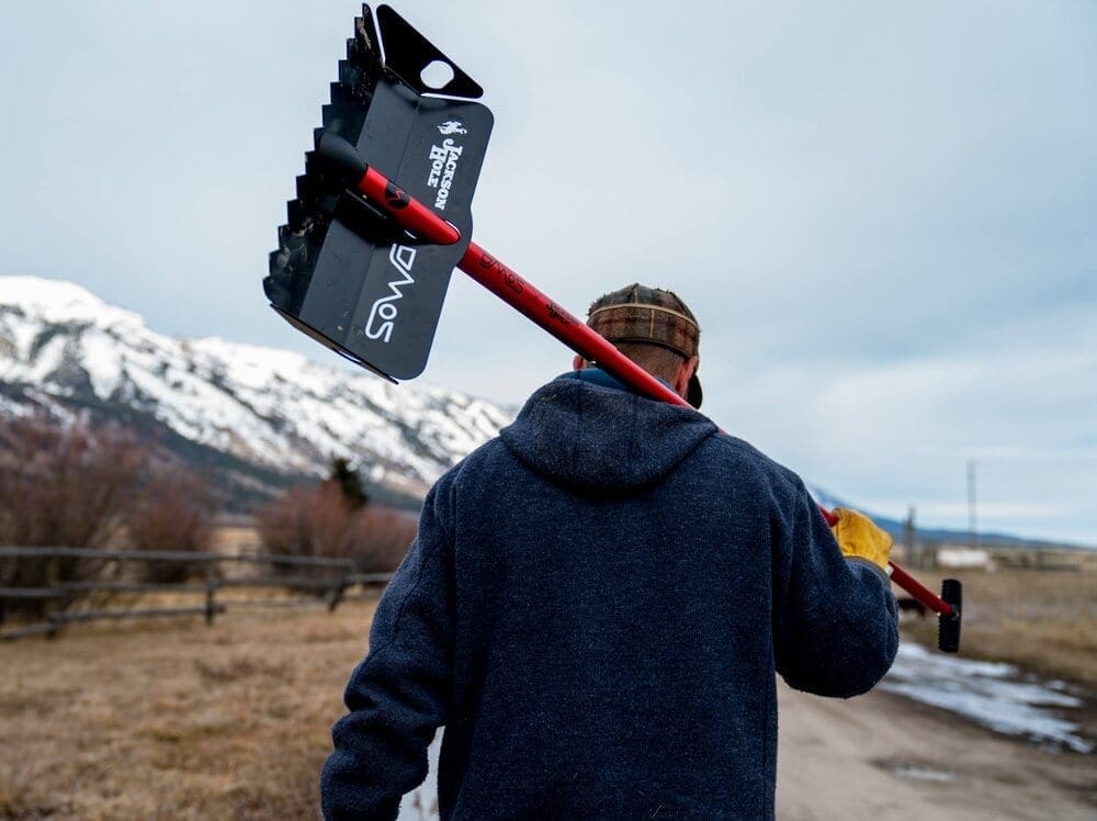 The Stealth Shovel’s primary use is as a portable car shovel for people who travel in snow country, or venture out in dirt or sand. It is full-sized and outperforms any Avy shovel or any cheap plastic shovel on the market.&nbsp;