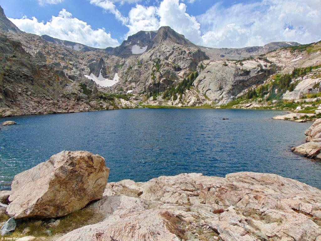 The iconic Bluebird Lake perspective.
