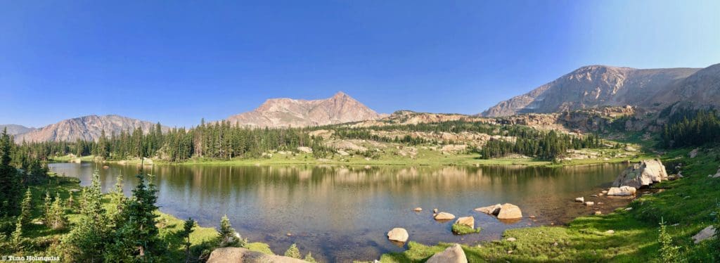 Panorama of the Lion Lake area.