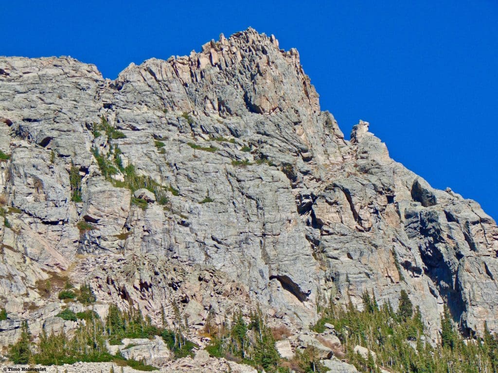 The summit cliffs of Little Matterhorn.